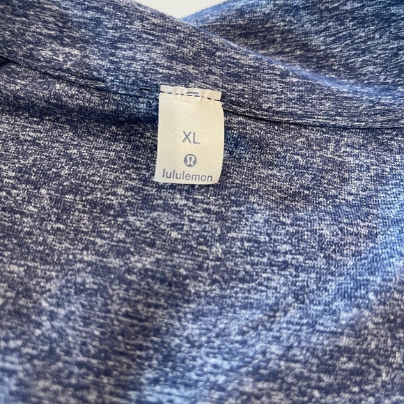 Lululemon long sleeve - Picture 5 of 9